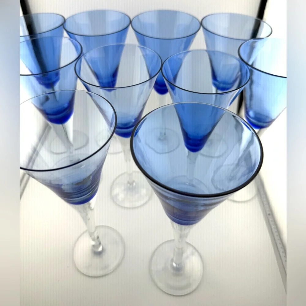 2 Crate & Barrel Blue Rhapsody tulip champagne flutes /martini glasses. 8oz